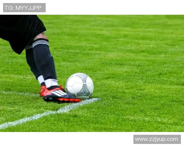 足球明星赛前训练热身的重要性与科学方法探讨